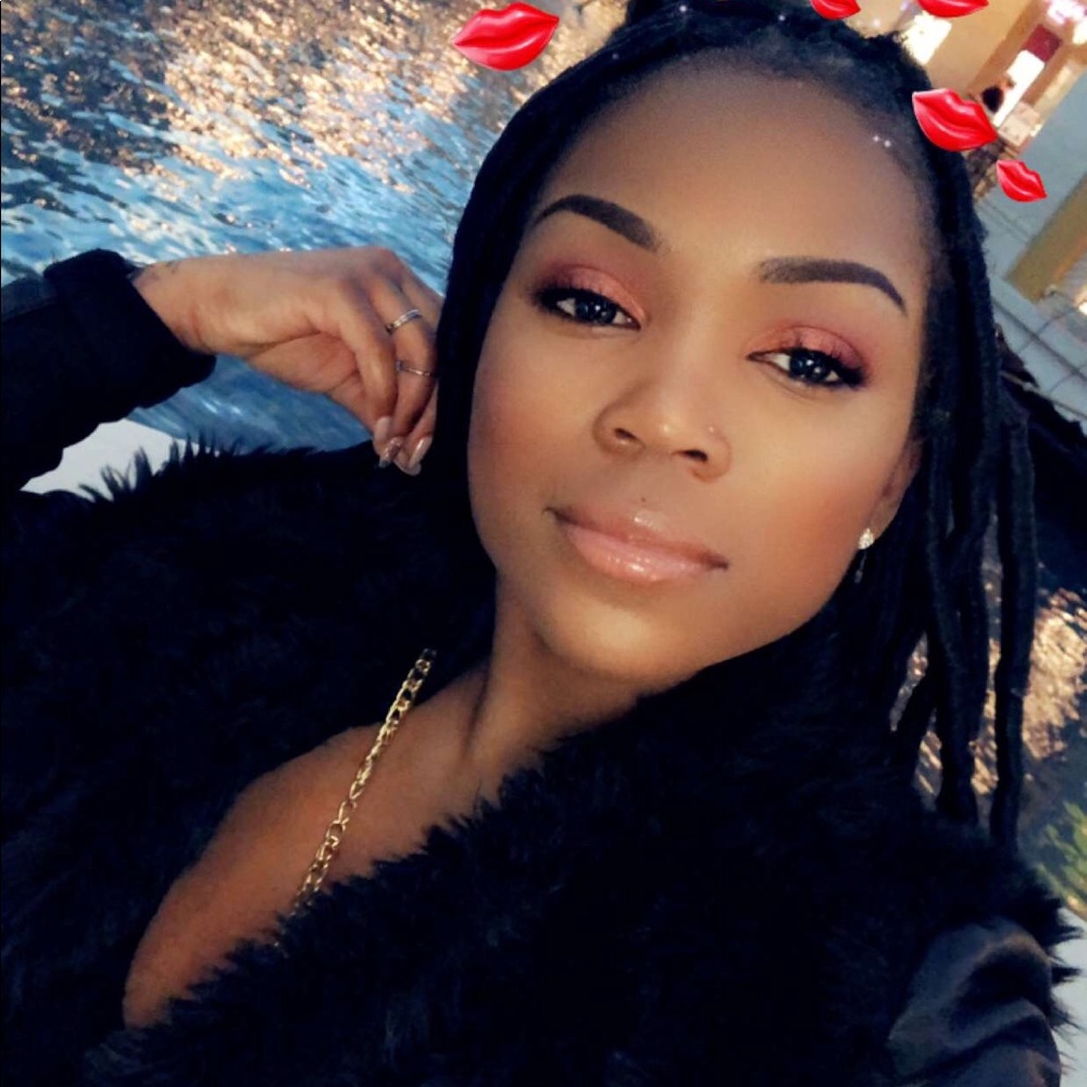Meet your Posher, Tanesha
